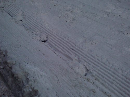 5408119661 a9e6bf0f8b Sled dog pawprints