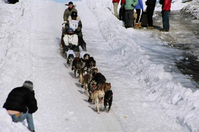 2007_iditarod_bryan_mills_74
